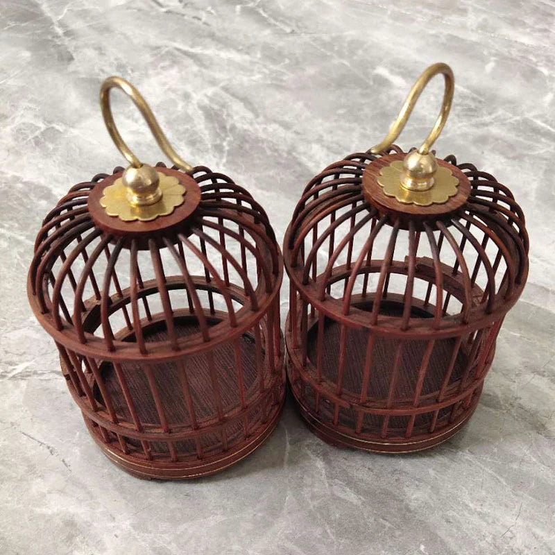 Wood Carved Bird Cage Small Animal Bug Cricket Pet Home Insect Storage Basket Grasshopper Feeding Container Cockroach Cage Baske